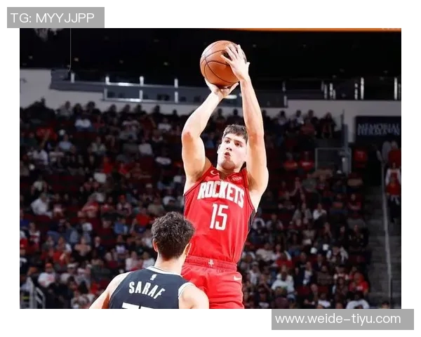 乌度卡强调提升三分球产量鼓励球员果断出手增加底角三分机会 乌度卡强调提升三分球产量鼓励球员果断出手增加底角三分机会