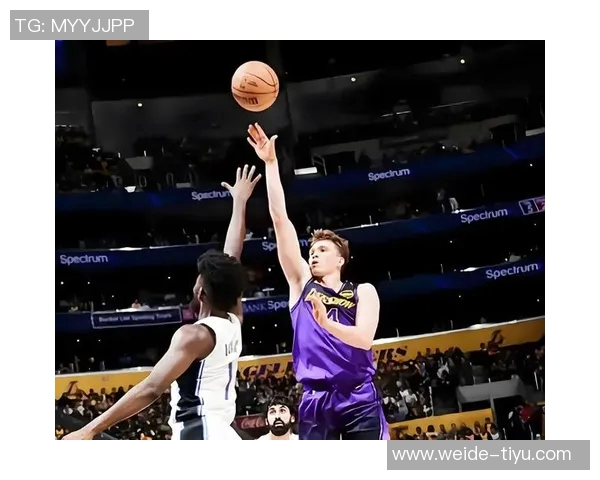 湖人三巨头同场表现不佳每百回合净负89分却有两人净胜139分