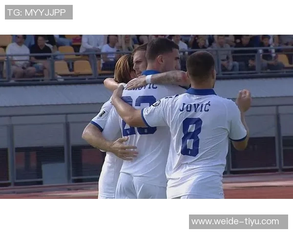 冲击最后一冠阿尔巴社媒晒合照激励队友共同争夺荣誉