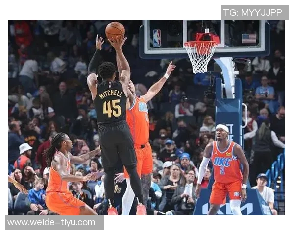 米切尔表现低迷18投7中失误频繁正负值惨淡球队遭遇失利