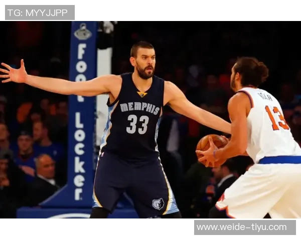 老里直言球队表现不佳却将责任推给裁判与他人缺乏自省意识 老里直言球队表现不佳却将责任推给裁判与他人缺乏自省意识