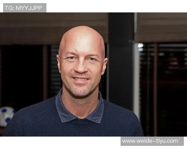 贾府技术总监克罗斯即将离任小克鲁伊夫等人或成接替人选