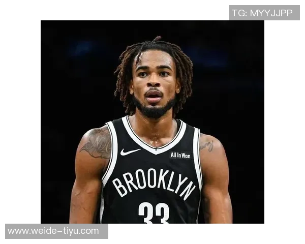 克拉克斯顿赛季数据亮眼场均131分75篮板4助攻14盖帽领跑全队