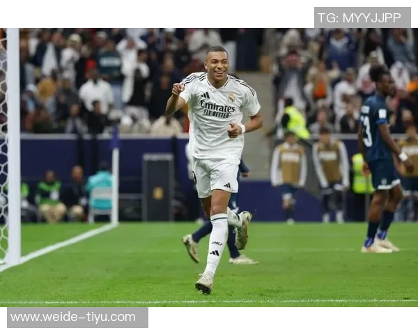 姆巴佩全场表现抢眼成功过人和对抗均为最高评分达到73 姆巴佩全场表现抢眼成功过人和对抗均为最高评分达到73