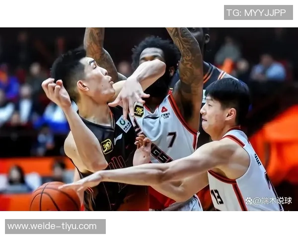 普尔战旧主表现平平替补出场12分钟未能得分仅贡献1助攻3失误4犯规 普尔战旧主表现平平替补出场12分钟未能得分仅贡献1助攻3失误4犯规