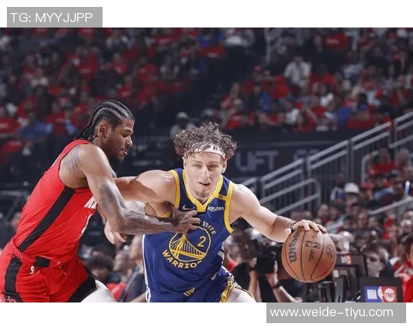 波斯特盛赞波杰姆斯基自信出色训练刻苦展现卓越球技 波斯特盛赞波杰姆斯基自信出色训练刻苦展现卓越球技